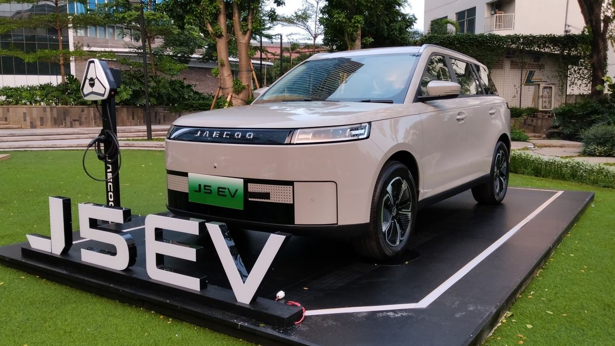 Jaecoo J5 EV revealed at the 2026 Indonesia Motor Show. Featured Image