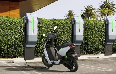 The Ather fast charger network has surpassed the 5,000 milestone. Featured Image