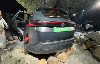 Harrier EV