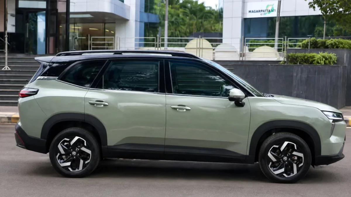 The MG Hector Tomahawk EV's exterior has been leaked prior to its launch on August 26 Featured Image
