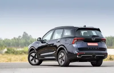 dark blue Mahindra XEV 9S electric SUV