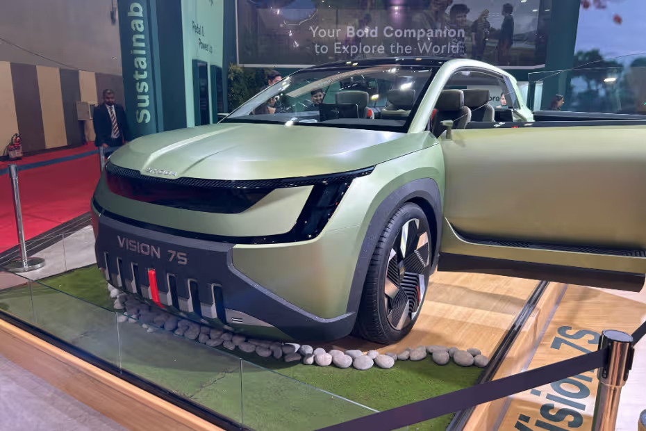 Skoda unveiled the Vision 7S Concept at the Bharat Mobility Global Expo 2025 Featured Image