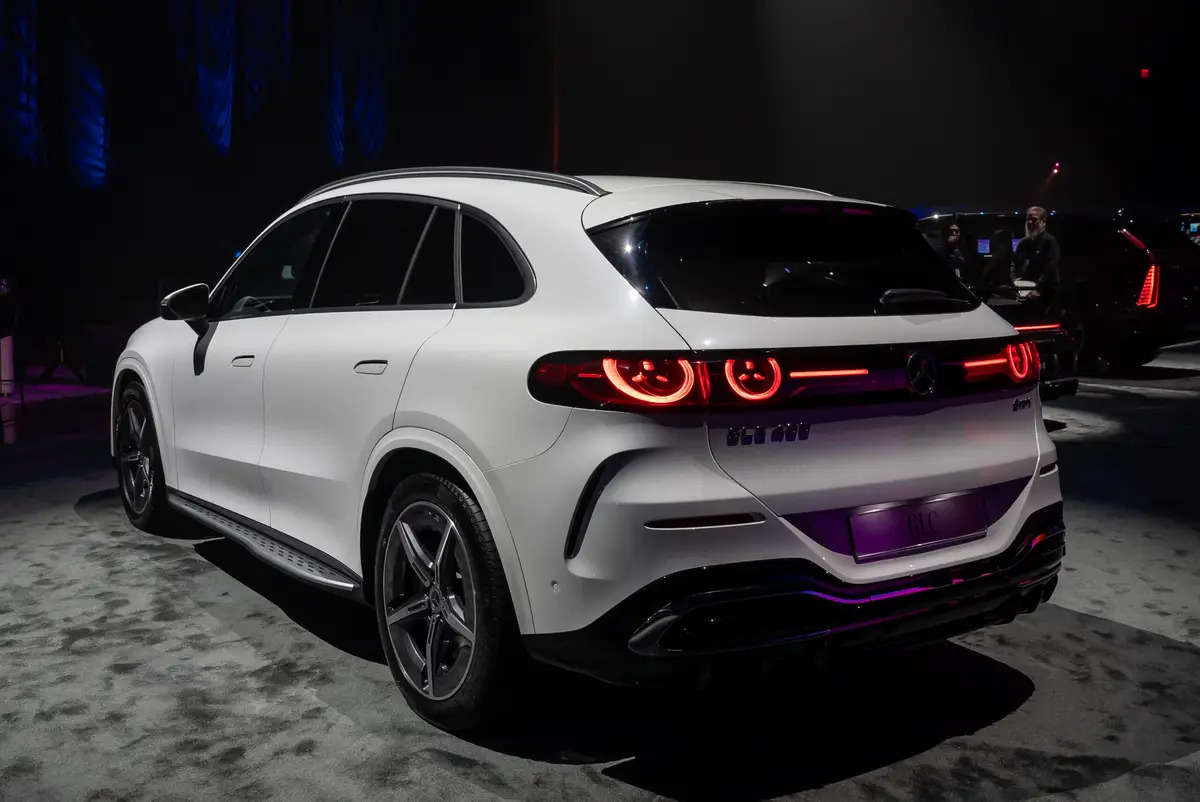 The electric Mercedes-Benz GLC has earned the prestigious title of "German Premium Car of the Year 2027". Featured Image